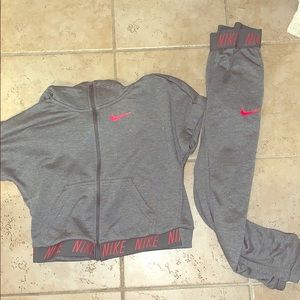 Nike sweatsuit